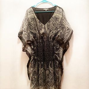 Blouse black and white